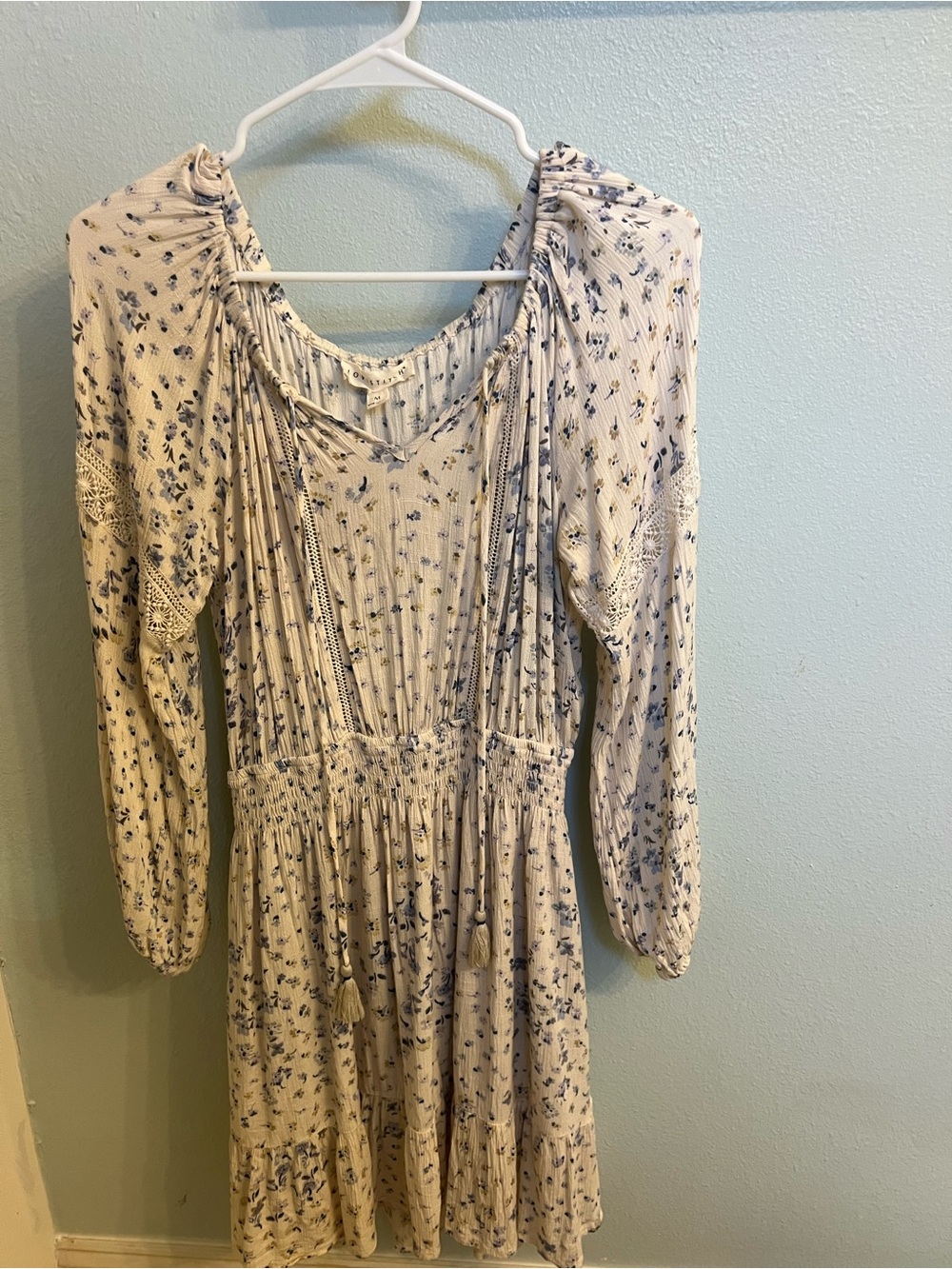 Lovestitch boho-Inspired Cream Floral Long-Sleeve Dress, Medium